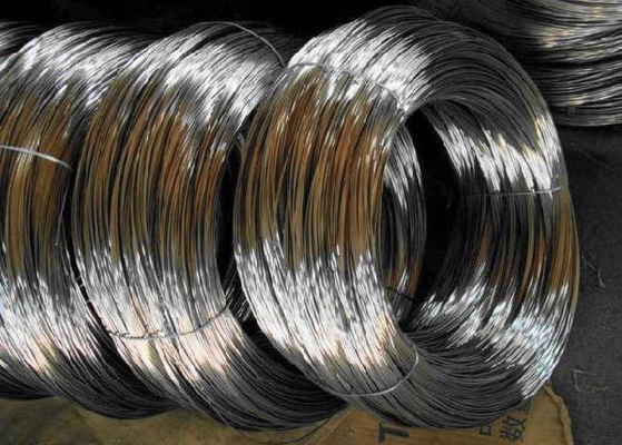 Cina BWG 22 Gauge Galvanized Iron Wire 30 - 40kg / Mm2 Tensile Silver Color pemasok