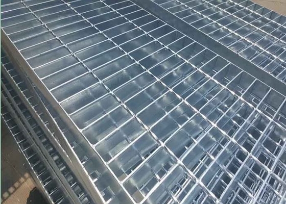 Cina Plain Type Metal Walkway Grating, 25 X 5/30 X 3 Galvanized Floor Grating pemasok