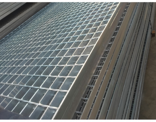 Desain Persegi Kisi-Kisi Drainase Baja Galvanis Material Q235/Q345