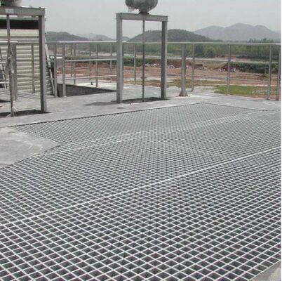Platform Grating Baja Anti-Slip Galvanis dengan Ukuran yang Dapat Dikustomisasi untuk Jalan Setapak dan Penggunaan Industri