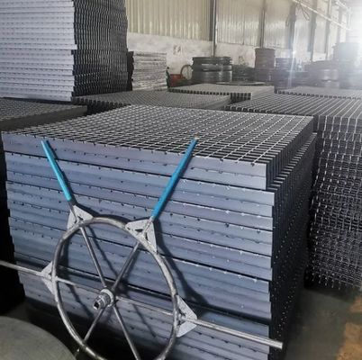 Penutup Saluran Lantai Stainless Steel Kisi-Kisi Lantai Drainase Baja Kisi Saluran untuk Plaza