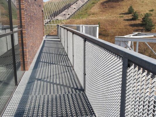 Tekan las baja bar kekuatan tinggi Grating untuk aplikasi tugas berat dengan struktur yang kokoh