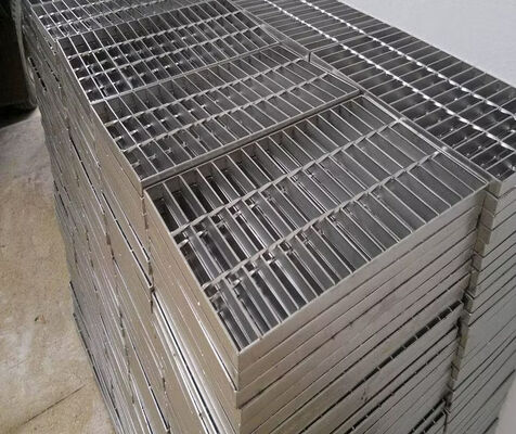 Heavy-Duty Hot Dip Galvanized Steel Grating dengan 25x5mm Bearing Bar untuk platform industri dan jalan setapak