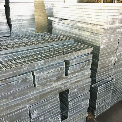 30X100mm Galvanized Steel Heavy Duty Walkway Grating untuk Tangga dan Platform Luar Ruang