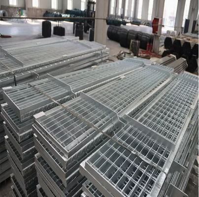Serrated Anti-Slip Steel Grating in 316L Stainless Steel with Hot-Dip Galvanized Surface for Industrial Walkways