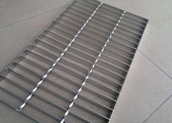 Persetujuan Sampah Logam Tiruan ISO9001, Berbagai Jenis Tirai Logam Grates Driveway