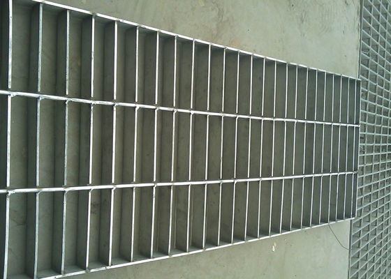 Baja Ringan Galvanzied Steel Grating Drain Cover Flat Bar Disesuaikan