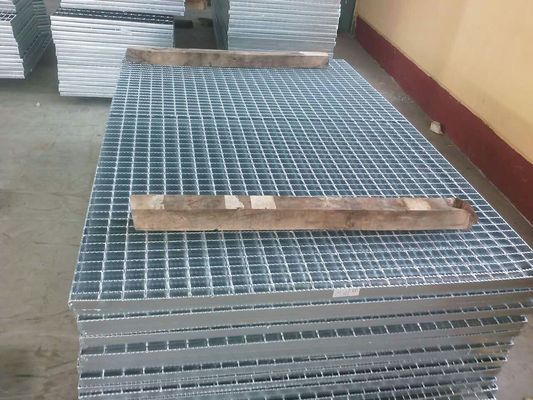 Bantalan bar 30X5 galvanized steel drainase kisi harga yang kompetitif
