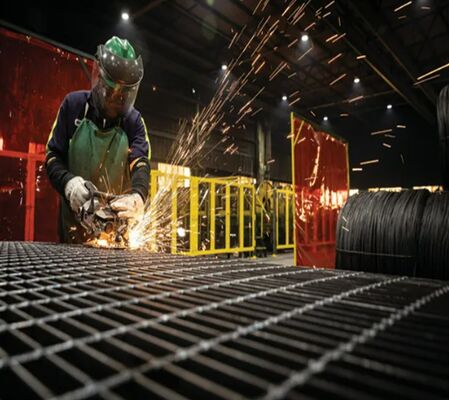 Outdoor Hot DIP Galvanized Steel Bar Grating dengan Anti-Slip Performance untuk Lantai