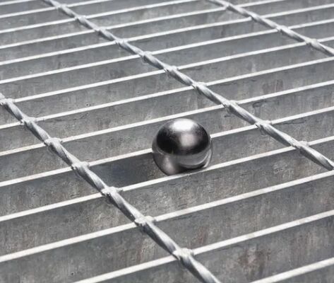 CE-Certified Hot-Dip Galvanized Steel Grating dengan ukuran yang dapat disesuaikan untuk konstruksi luar ruangan